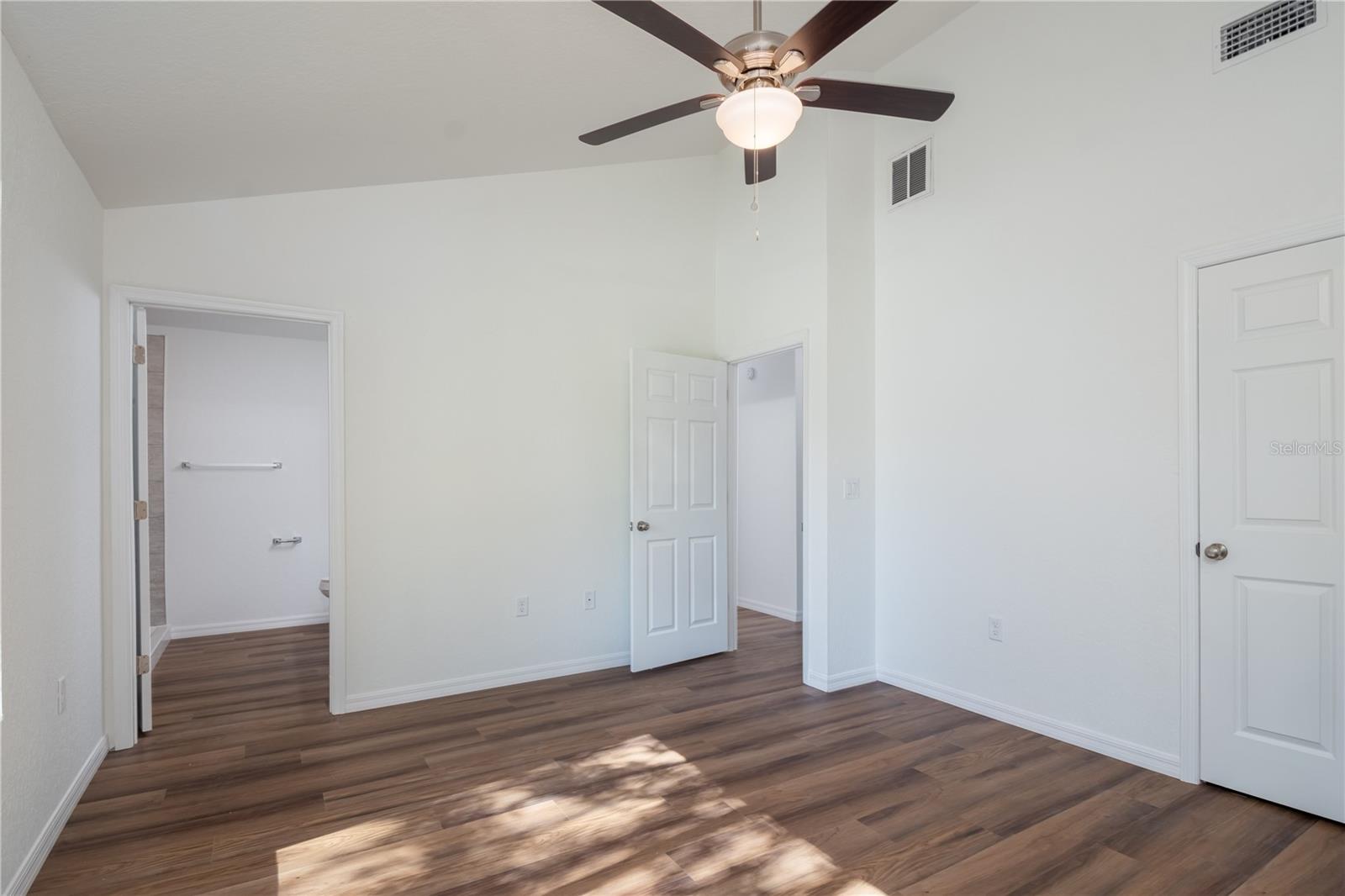 Image 27 of 34 For 17009 60th Street