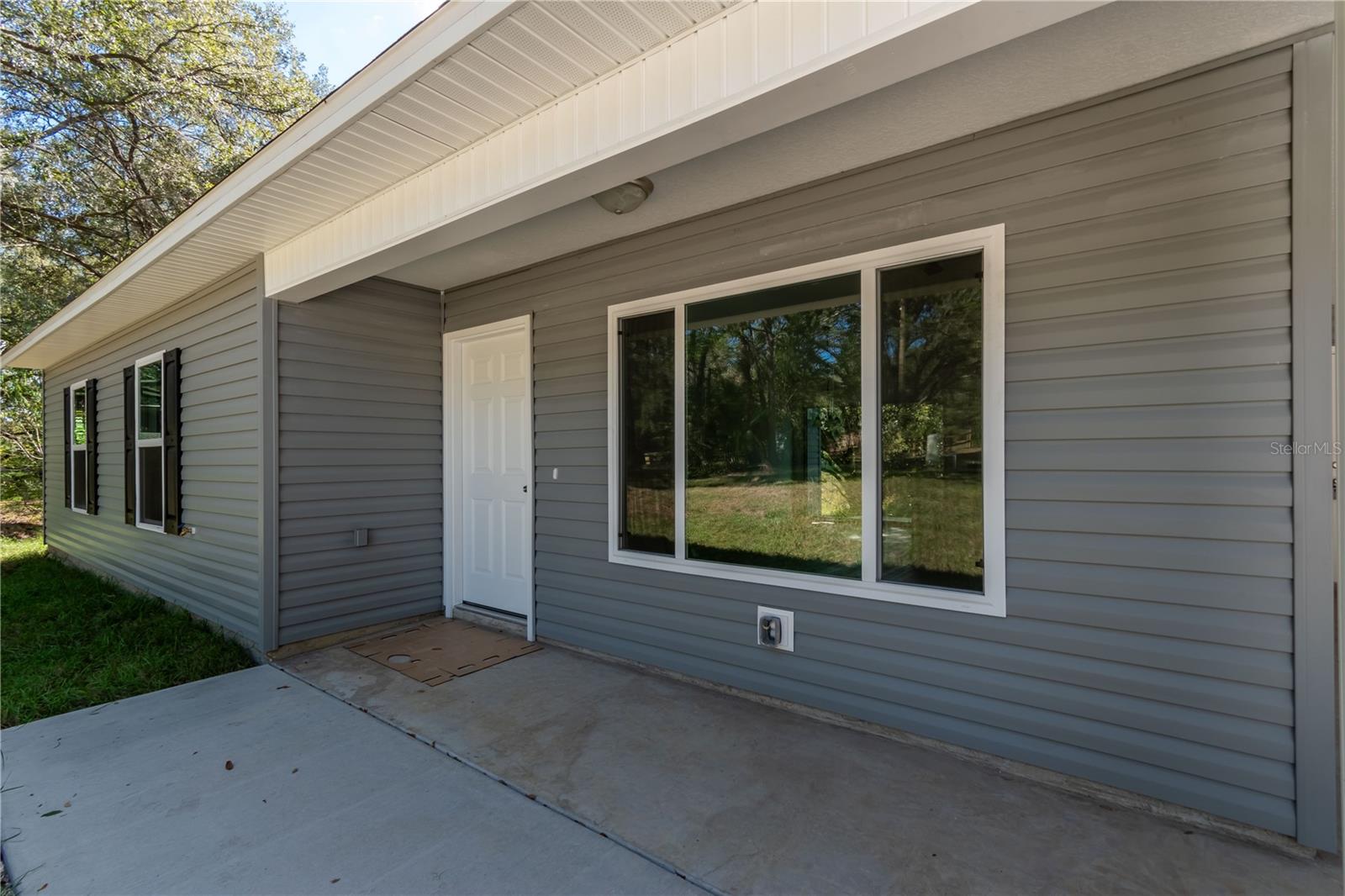 Image 5 of 34 For 17009 60th Street