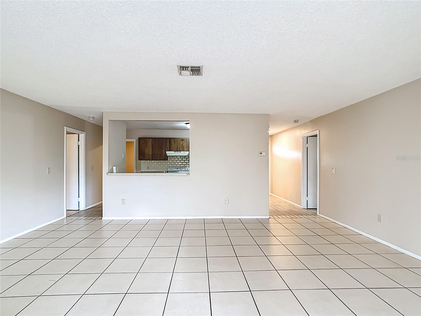 Image 8 of 65 For 70 Sapphire Road