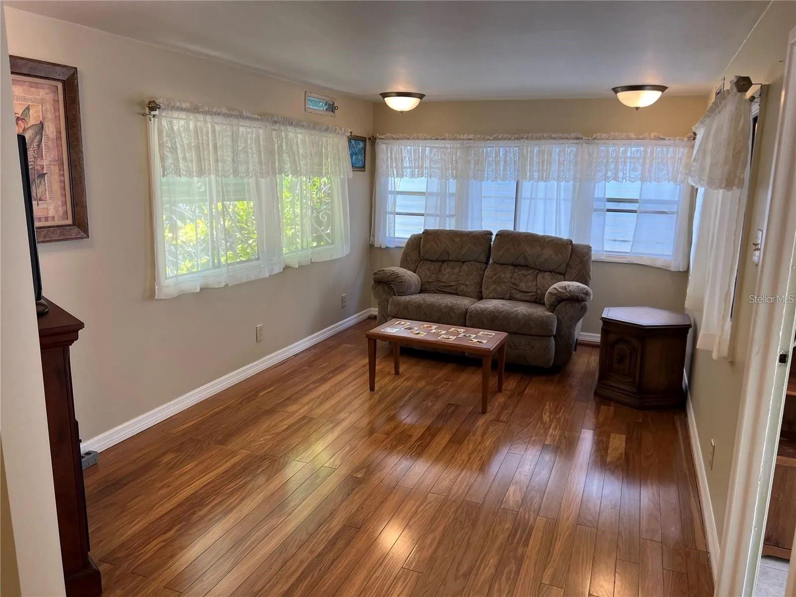 Image 14 of 25 For 8970 Arber Court