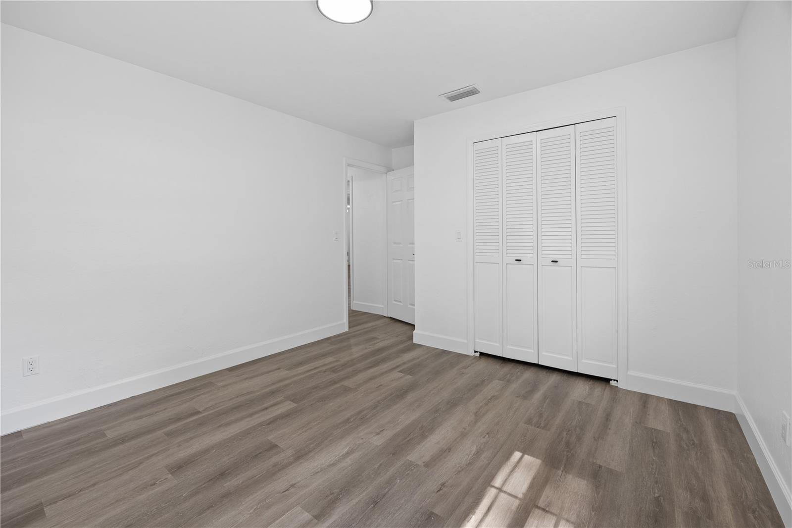 Image 33 of 62 For 327 50th Avenue