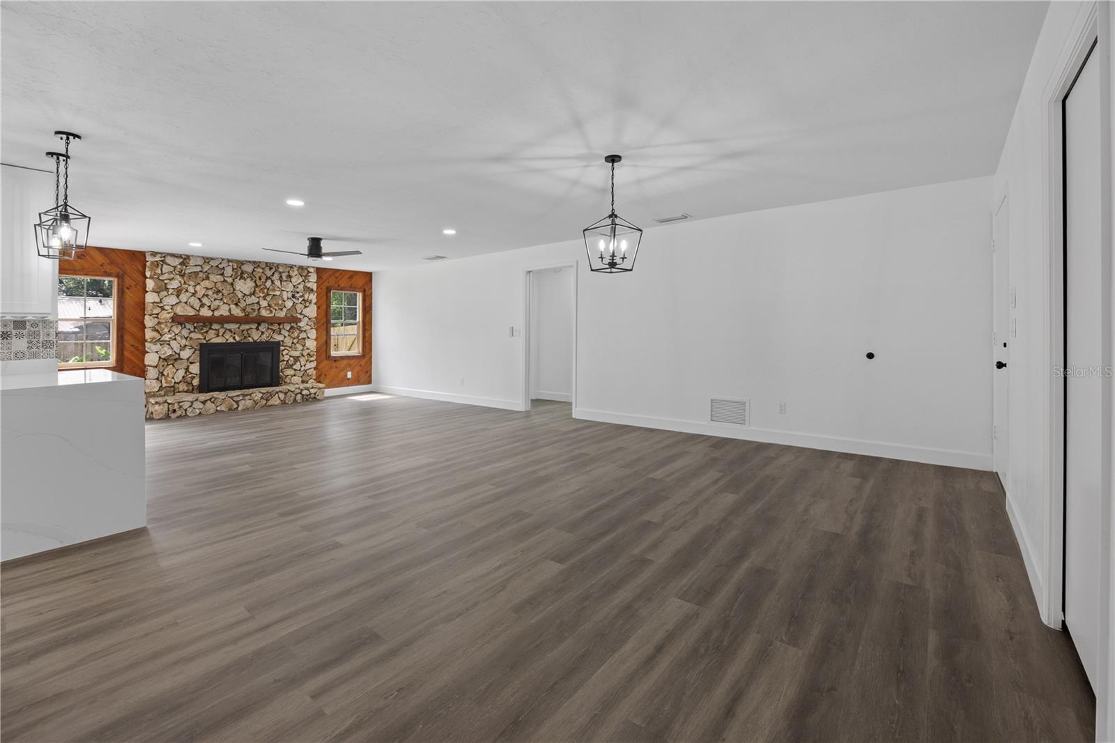Image 9 of 62 For 327 50th Avenue