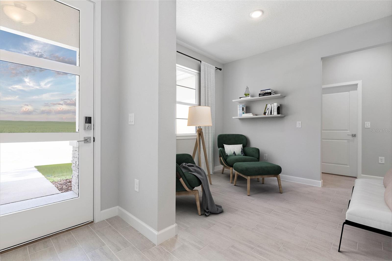 Image 10 of 25 For 2205 Amberly Avenue