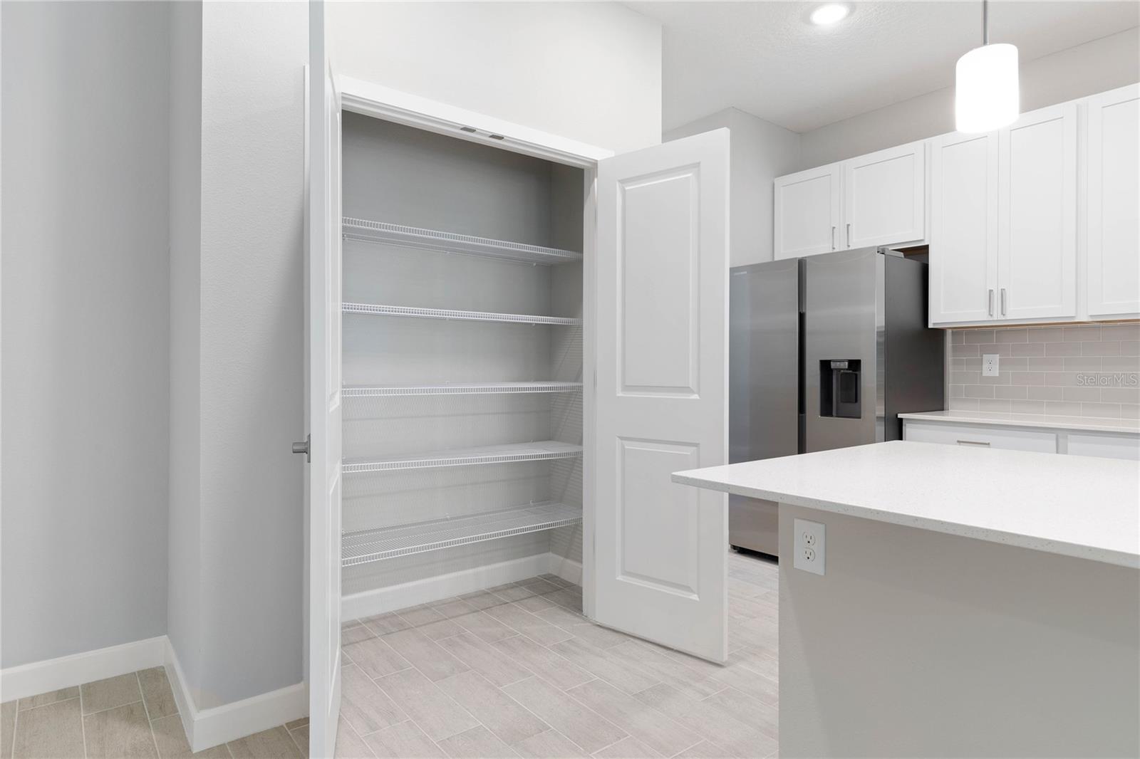 Image 9 of 25 For 2205 Amberly Avenue