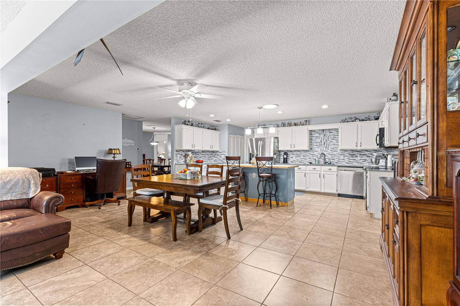 Image 14 of 34 For 9587 84th Terrace E