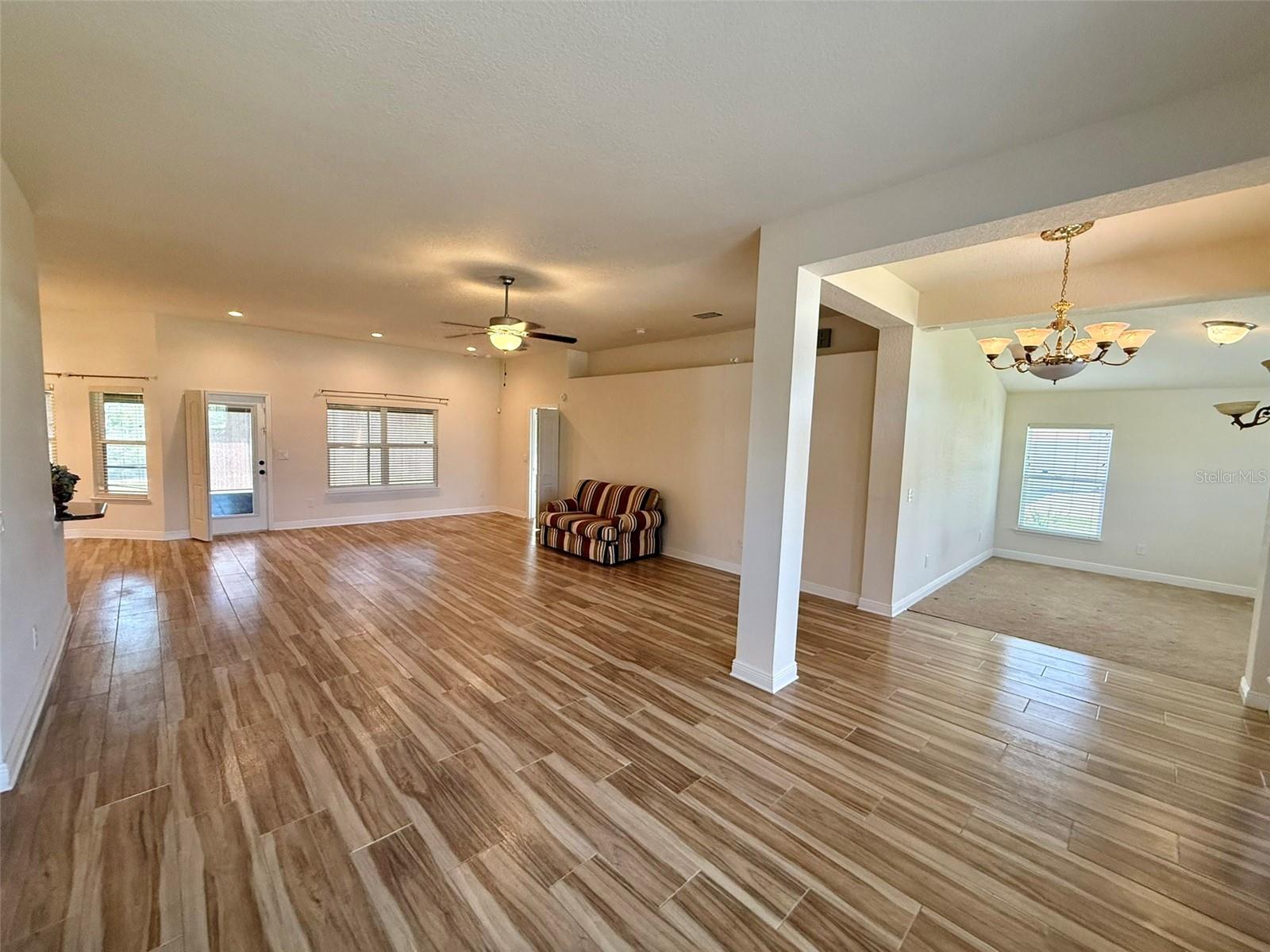 Image 18 of 50 For 10405 Sw 47th Ave
