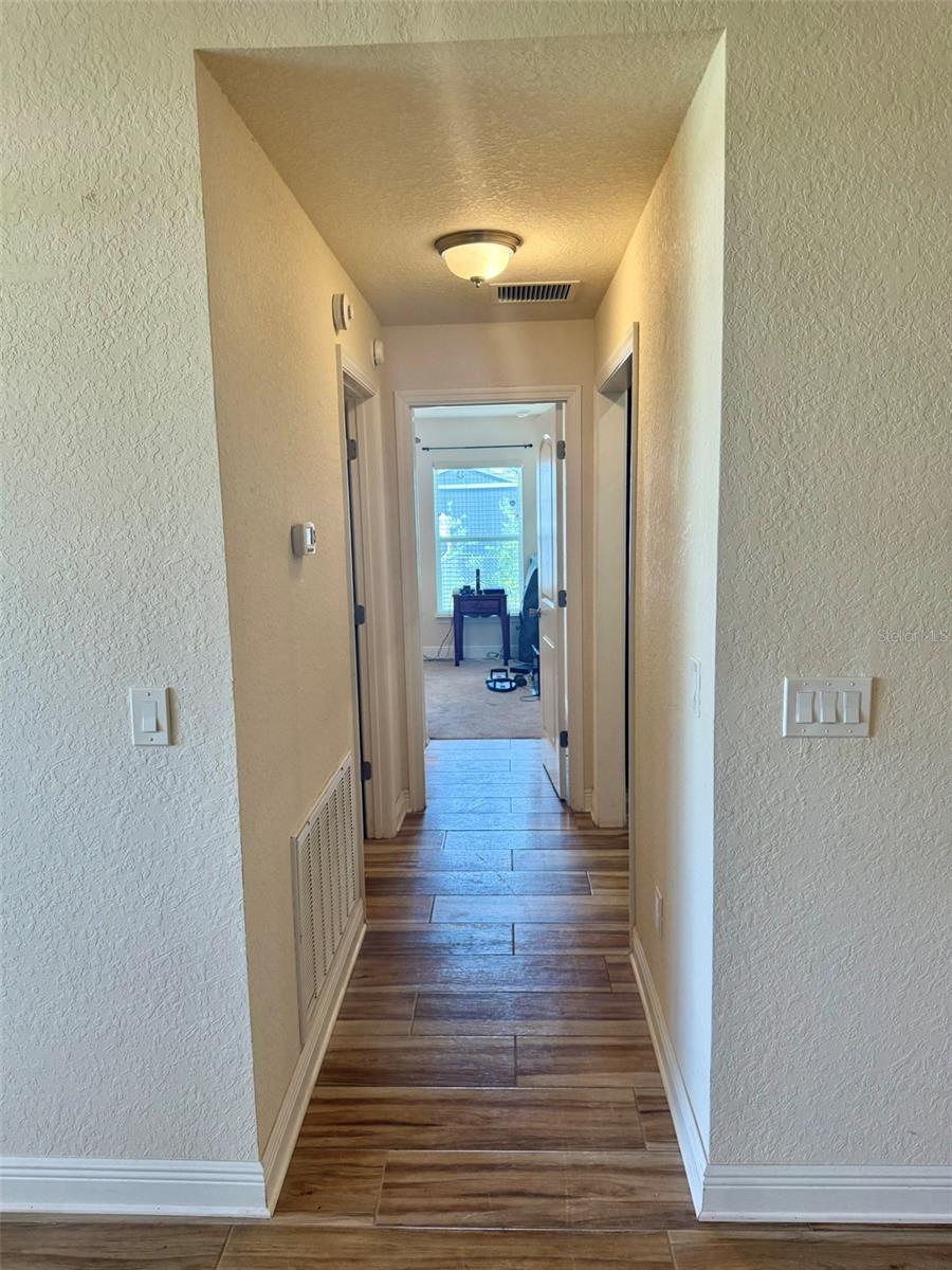 Image 19 of 50 For 10405 Sw 47th Ave