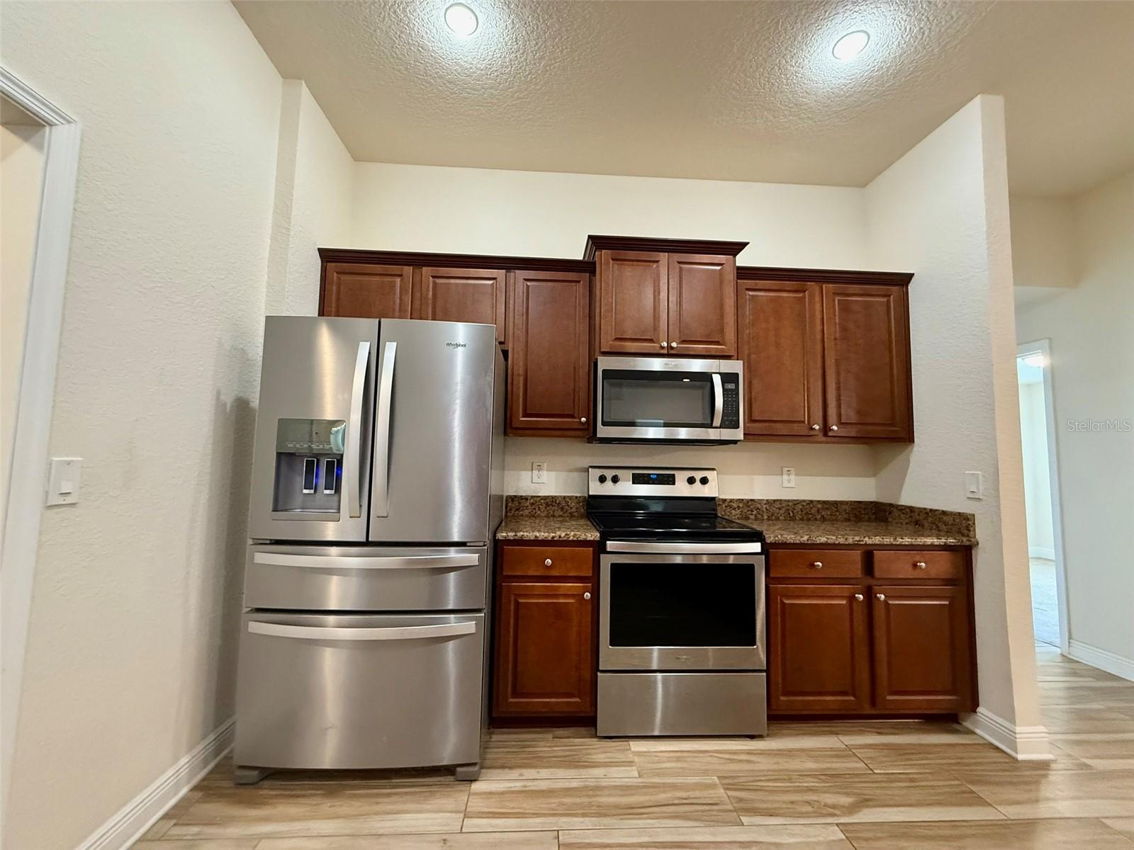 Image 28 of 50 For 10405 Sw 47th Ave