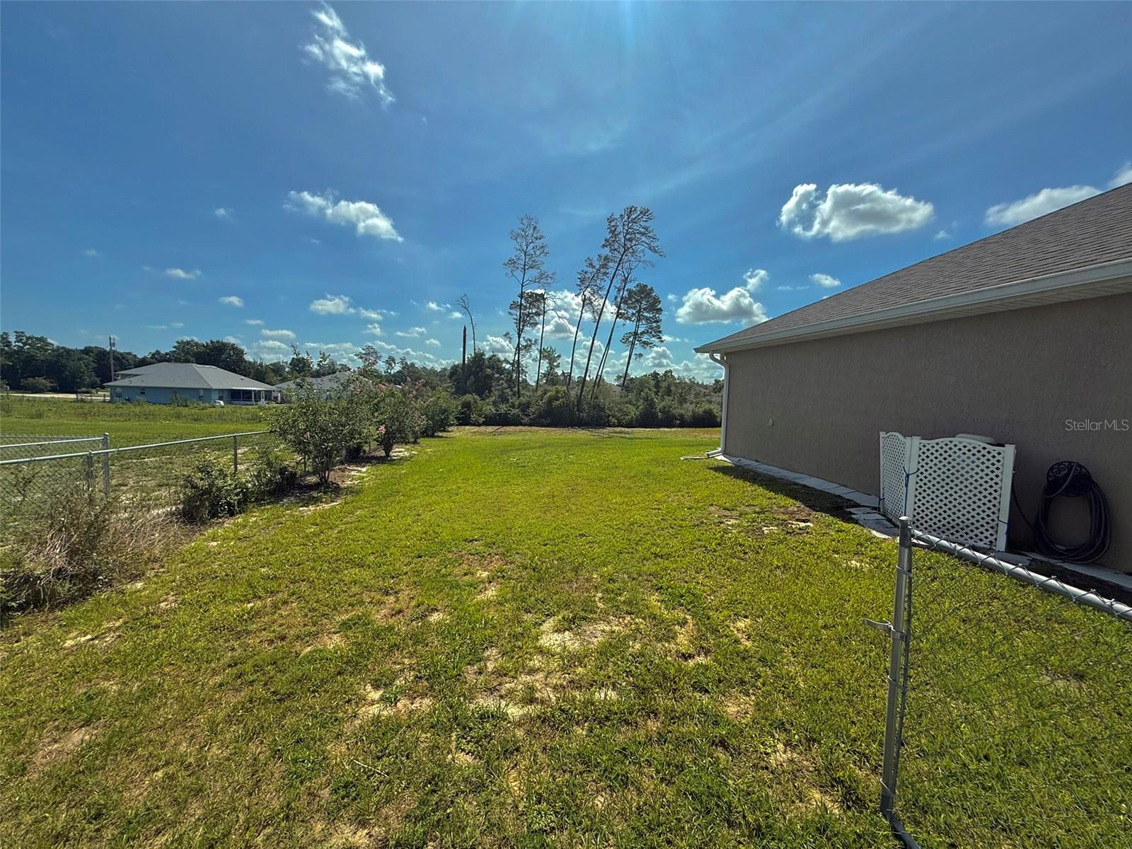 Image 5 of 50 For 10405 Sw 47th Ave