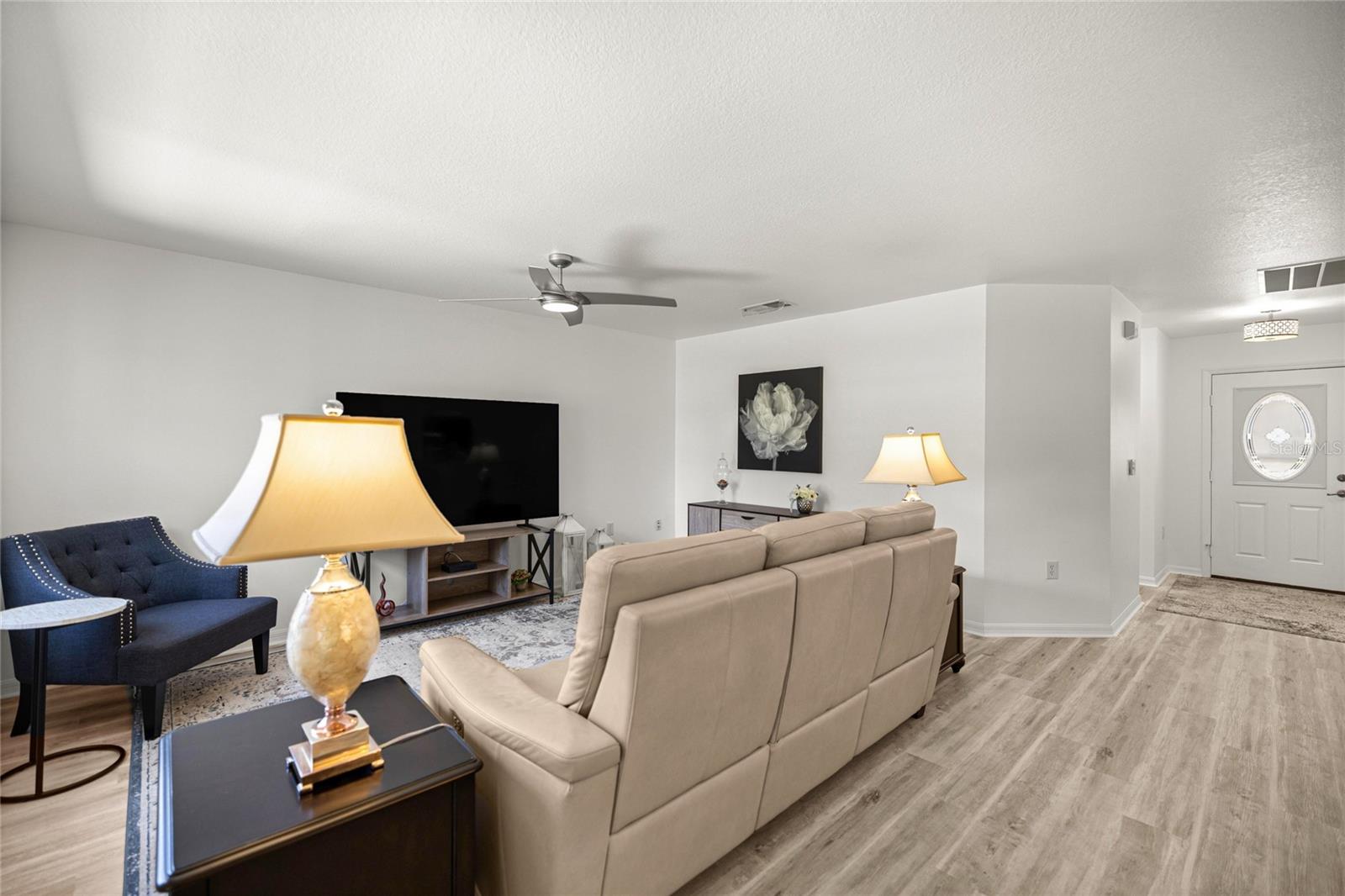 Image 10 of 37 For 9735 96th Street