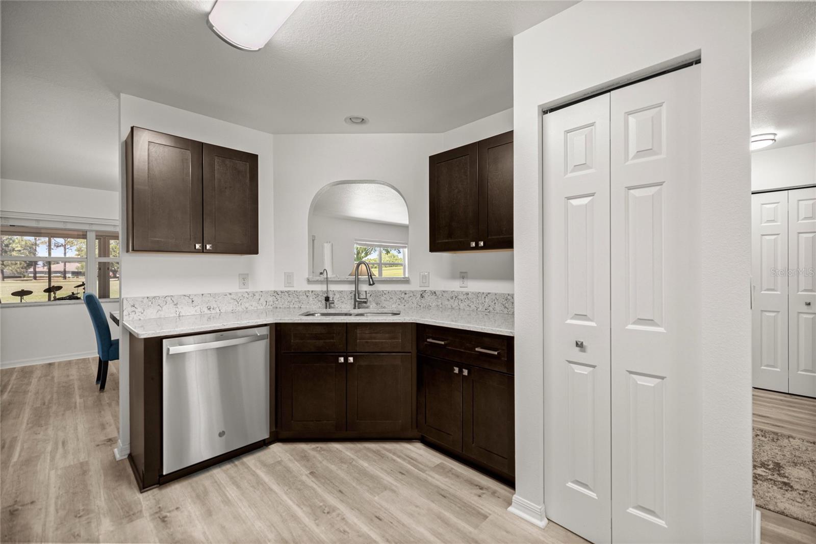Image 12 of 37 For 9735 96th Street