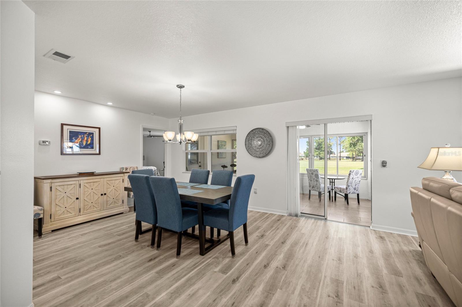 Image 16 of 37 For 9735 96th Street