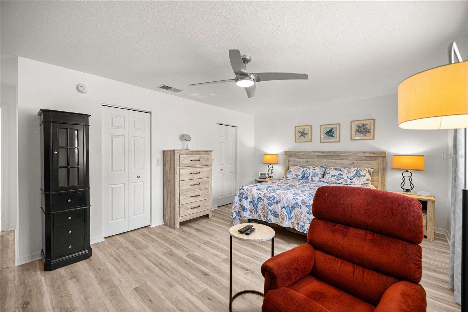 Image 21 of 37 For 9735 96th Street