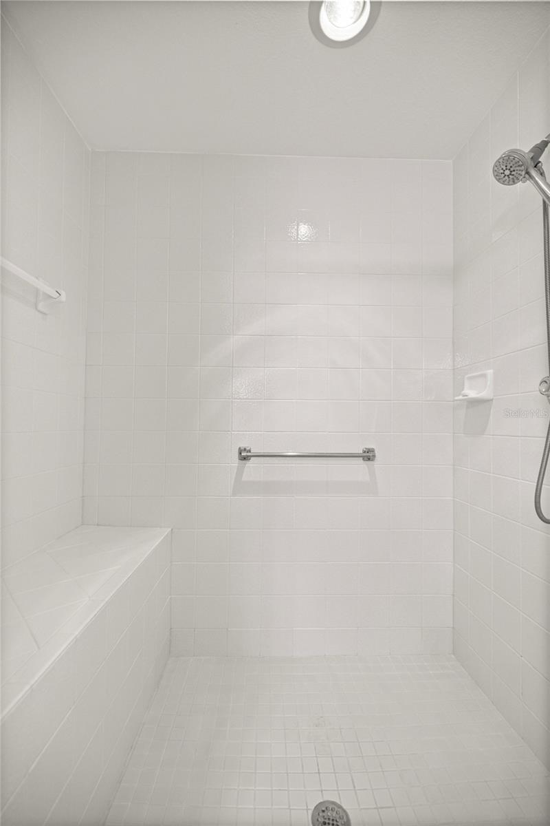 Image 23 of 37 For 9735 96th Street