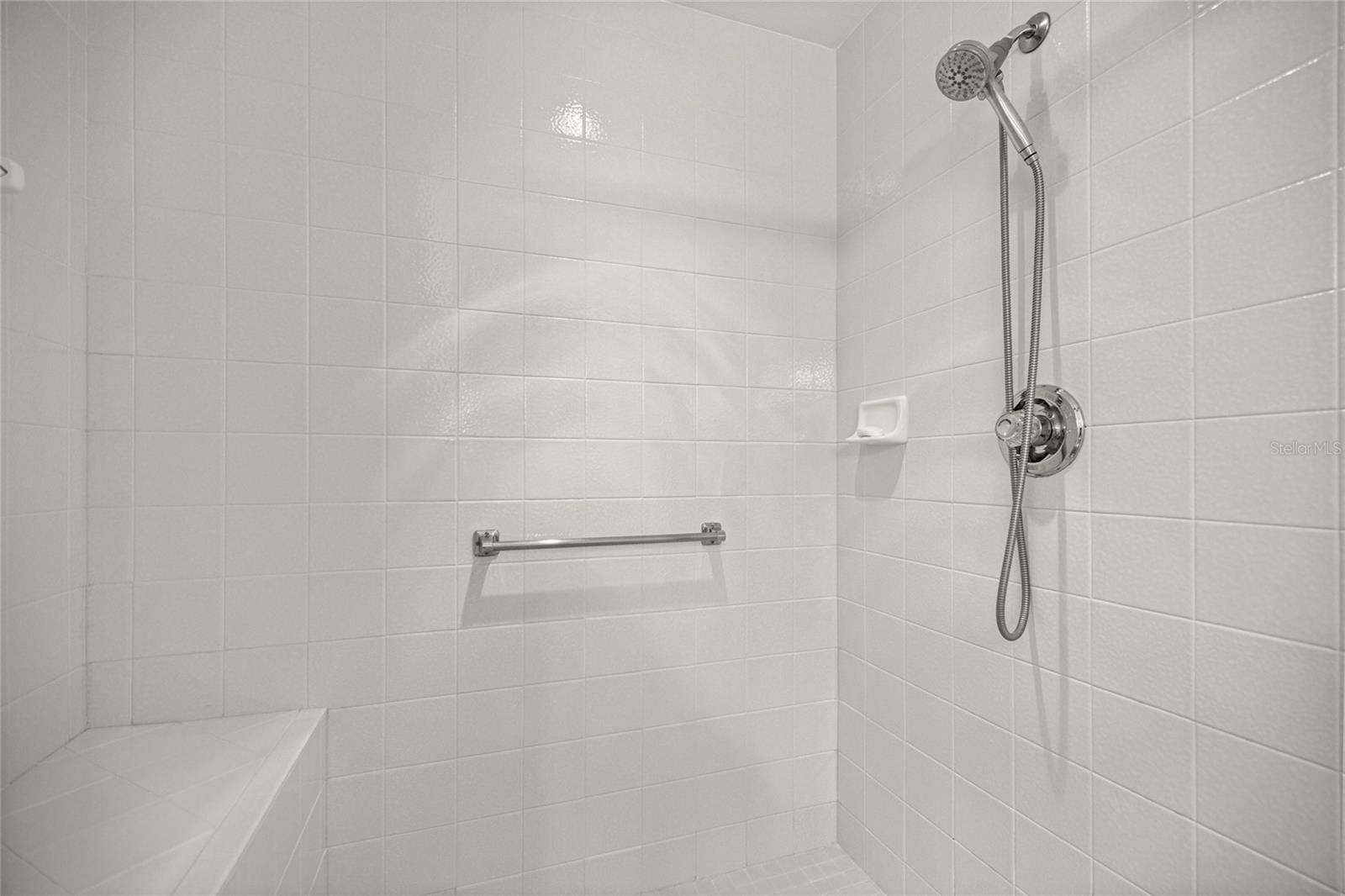 Image 24 of 37 For 9735 96th Street