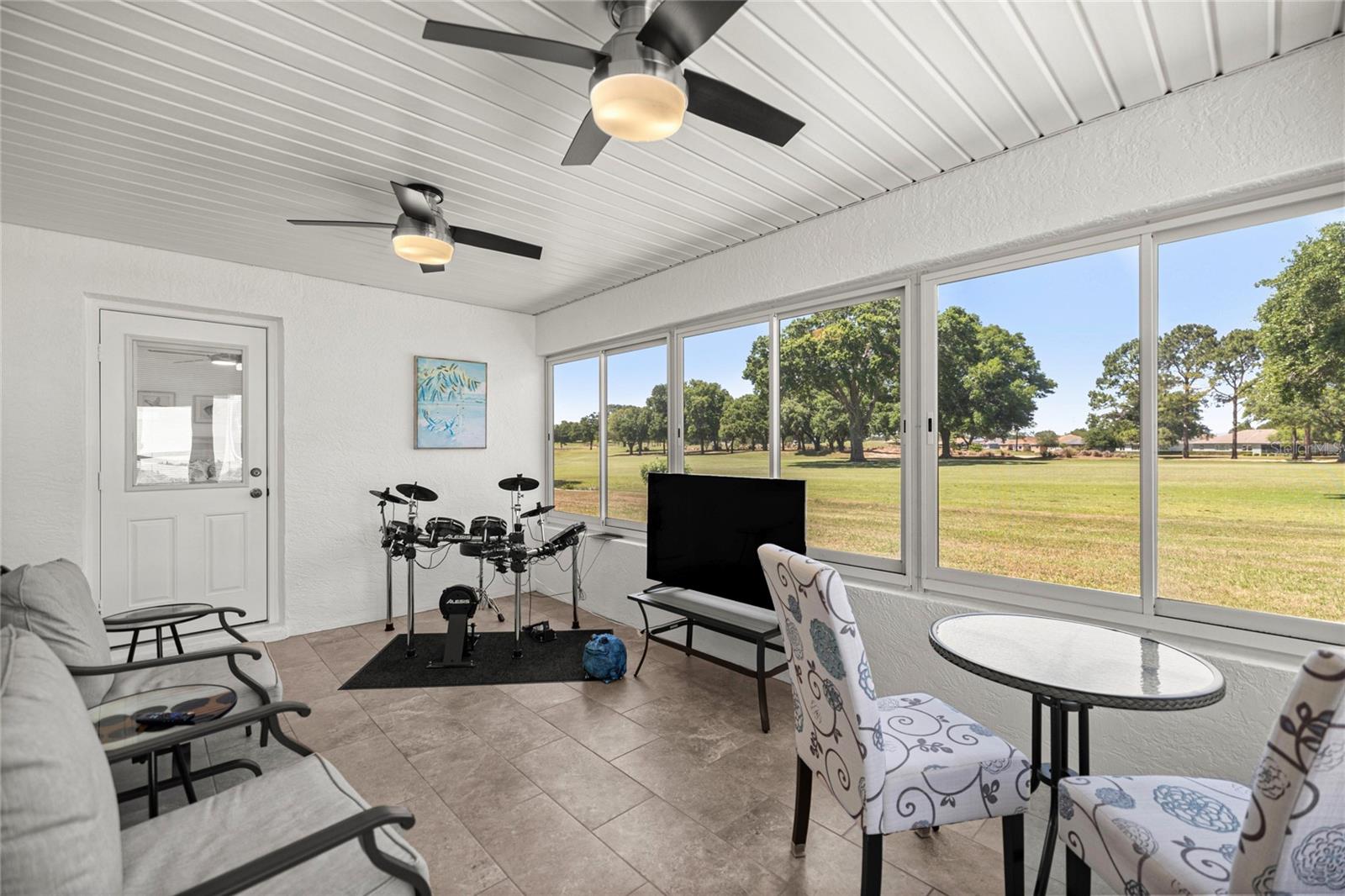 Image 31 of 37 For 9735 96th Street