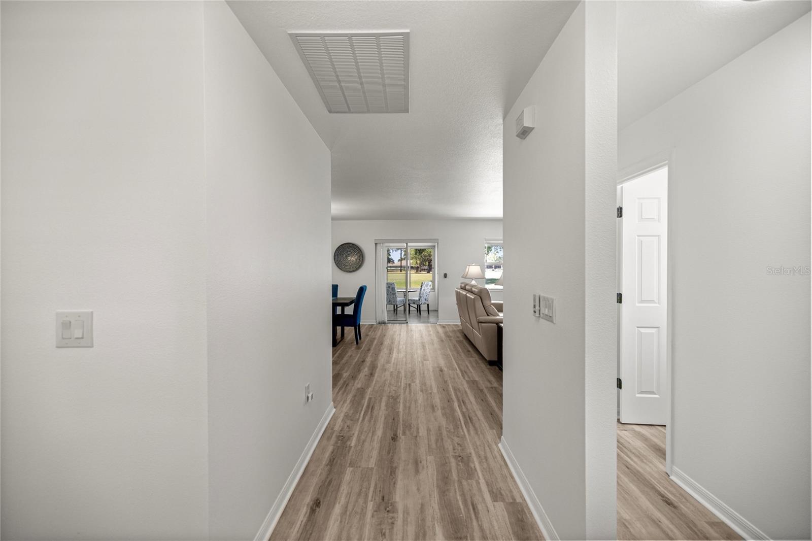 Image 7 of 37 For 9735 96th Street