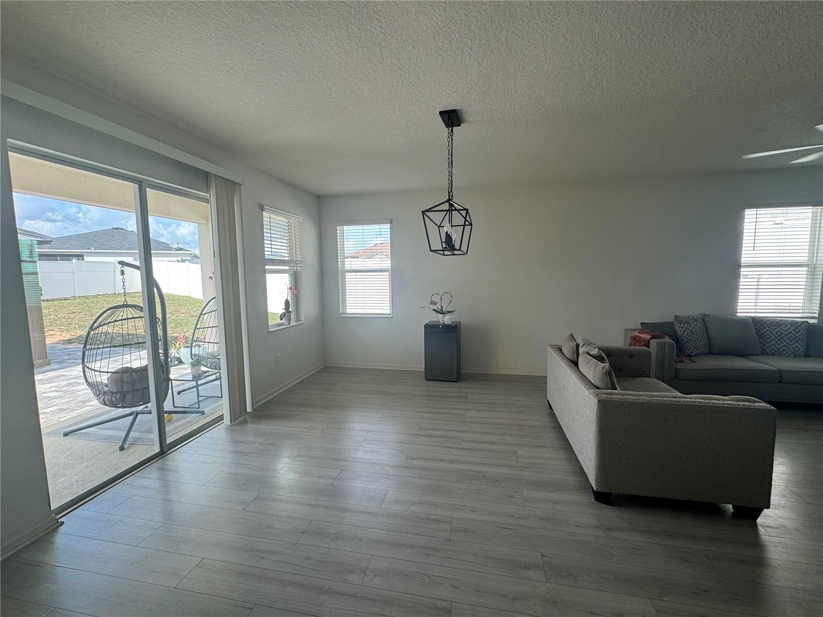 Image 18 of 23 For 9151 Elsa Ct
