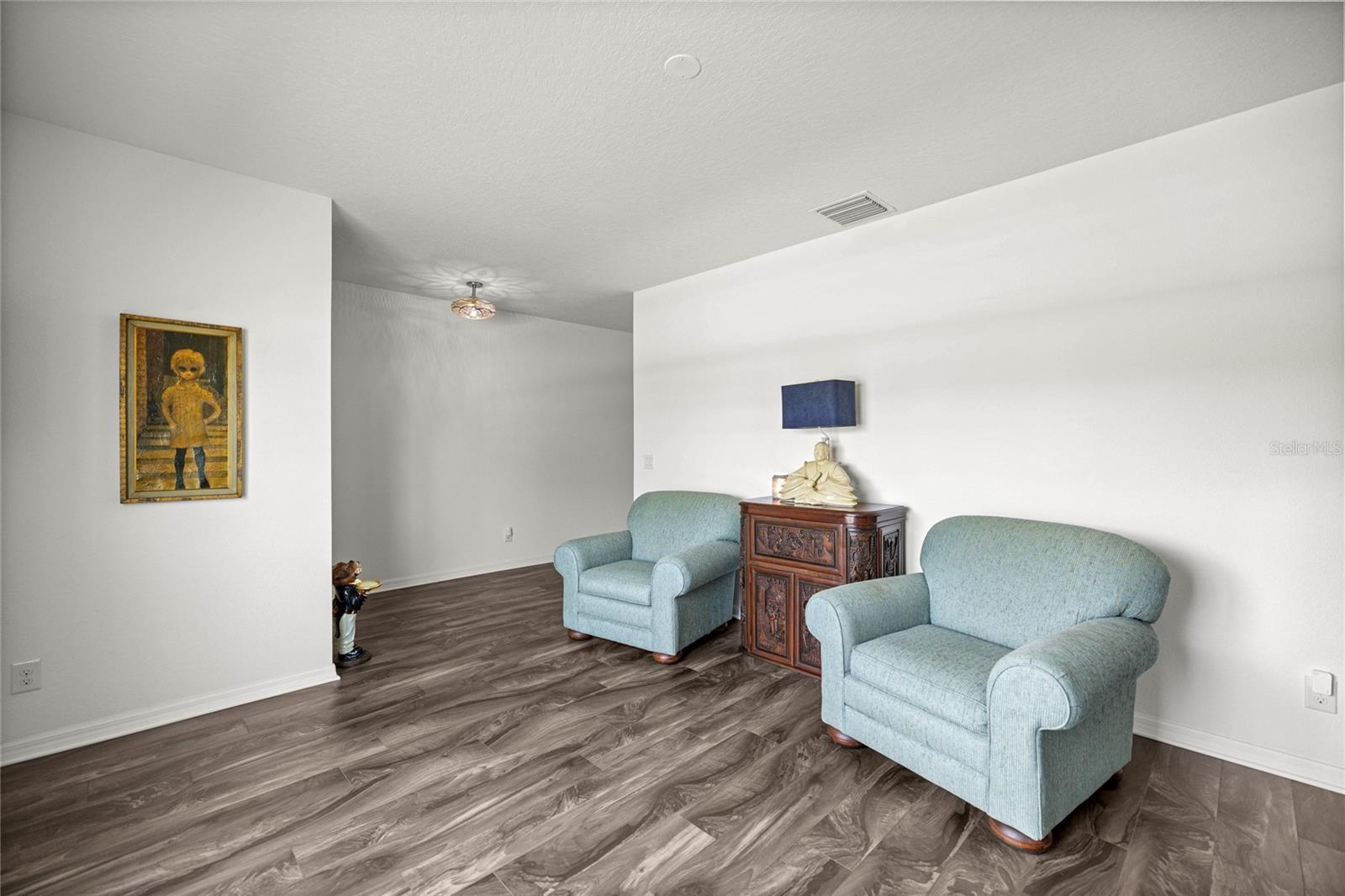 Image 11 of 72 For 358 Irving Bend Drive