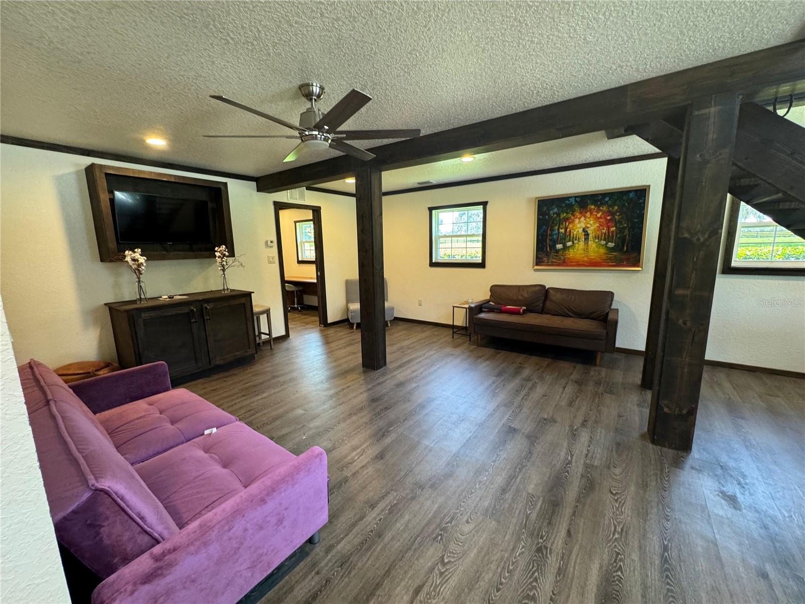 Image 3 of 16 For 15455 100th Avenue Road