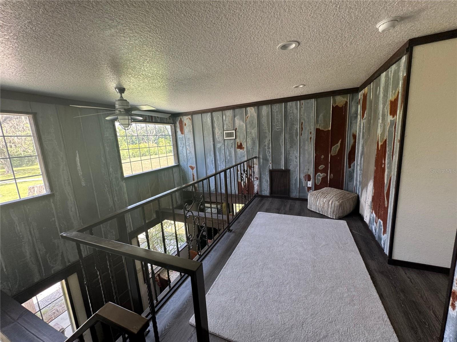 Image 8 of 16 For 15455 100th Avenue Road