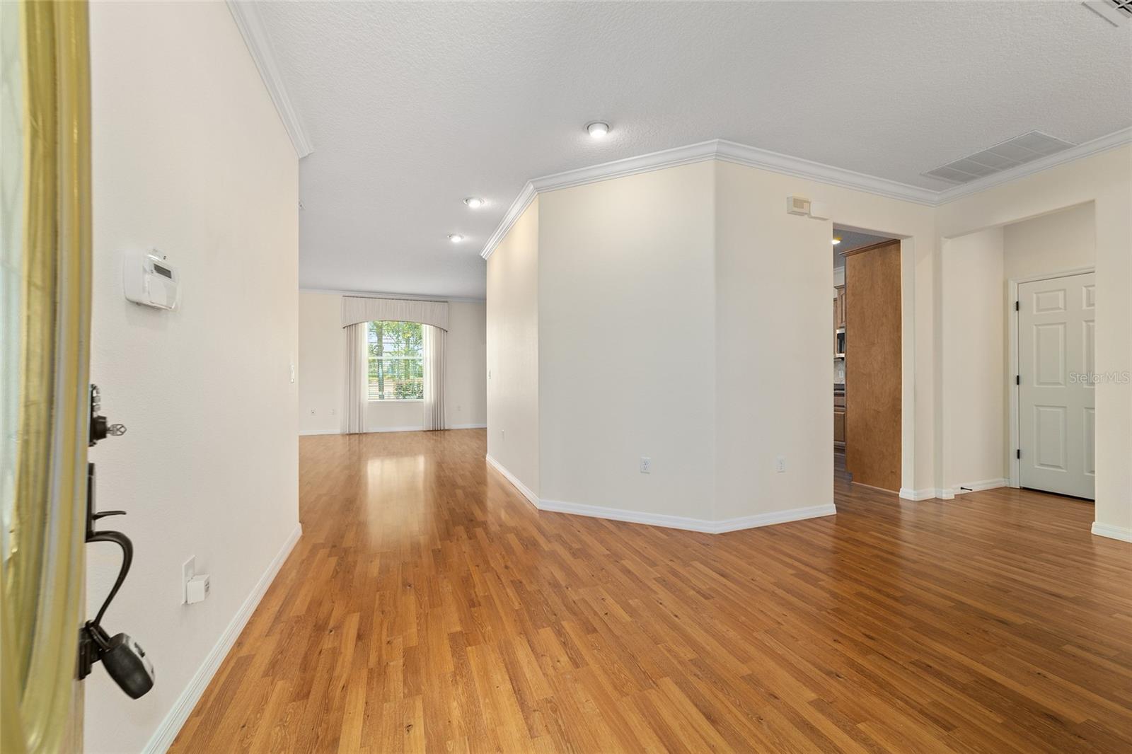 Image 11 of 64 For 8611 83rd Loop