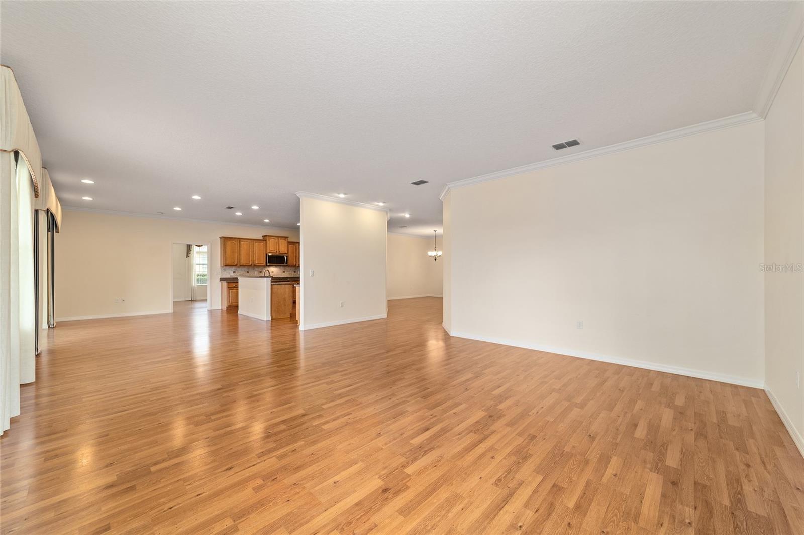 Image 17 of 64 For 8611 83rd Loop