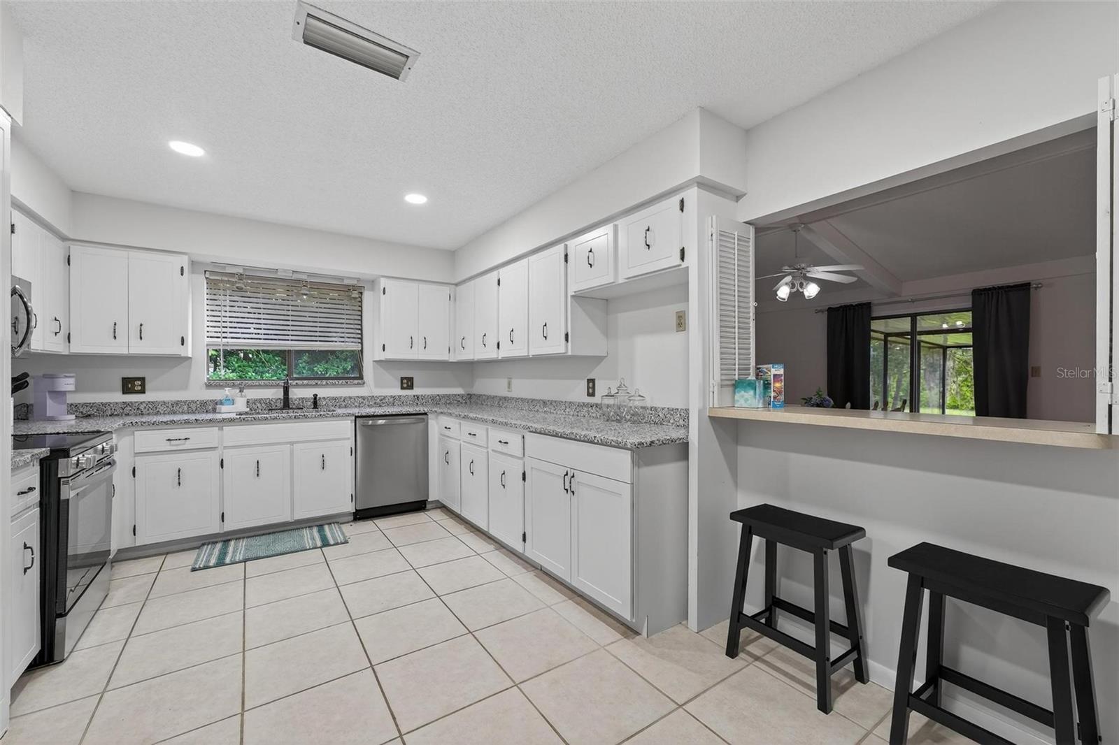 Image 21 of 53 For 4714 75th Avenue