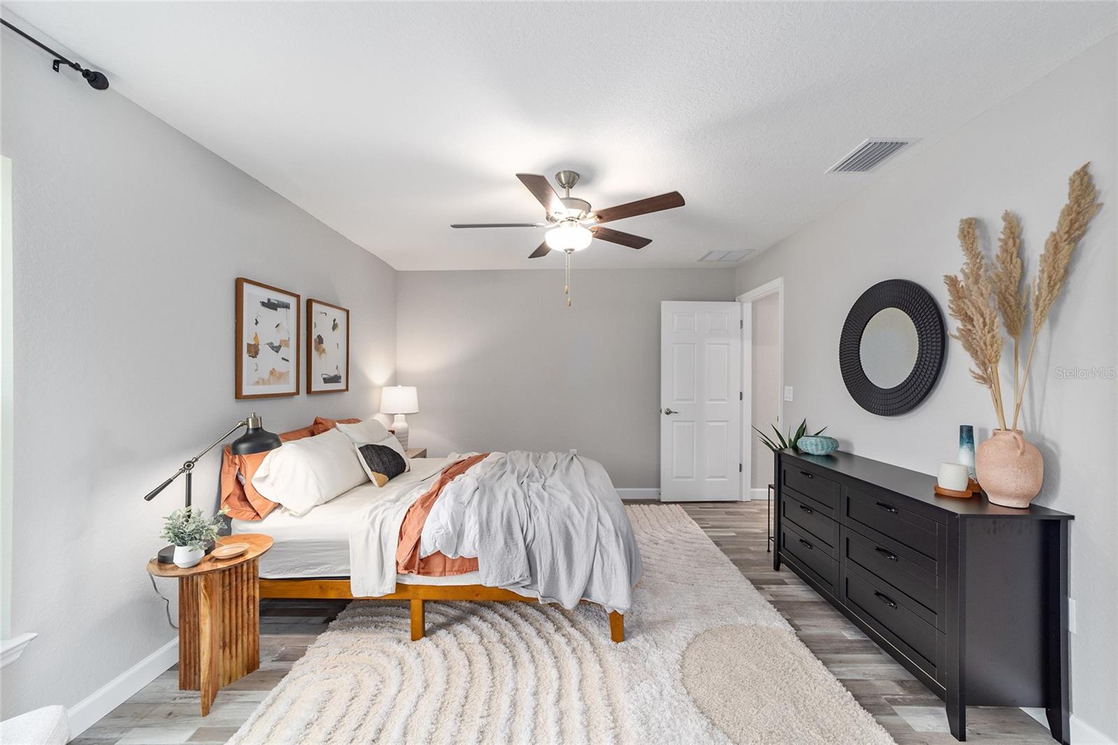 Image 19 of 31 For 4411 152nd Street