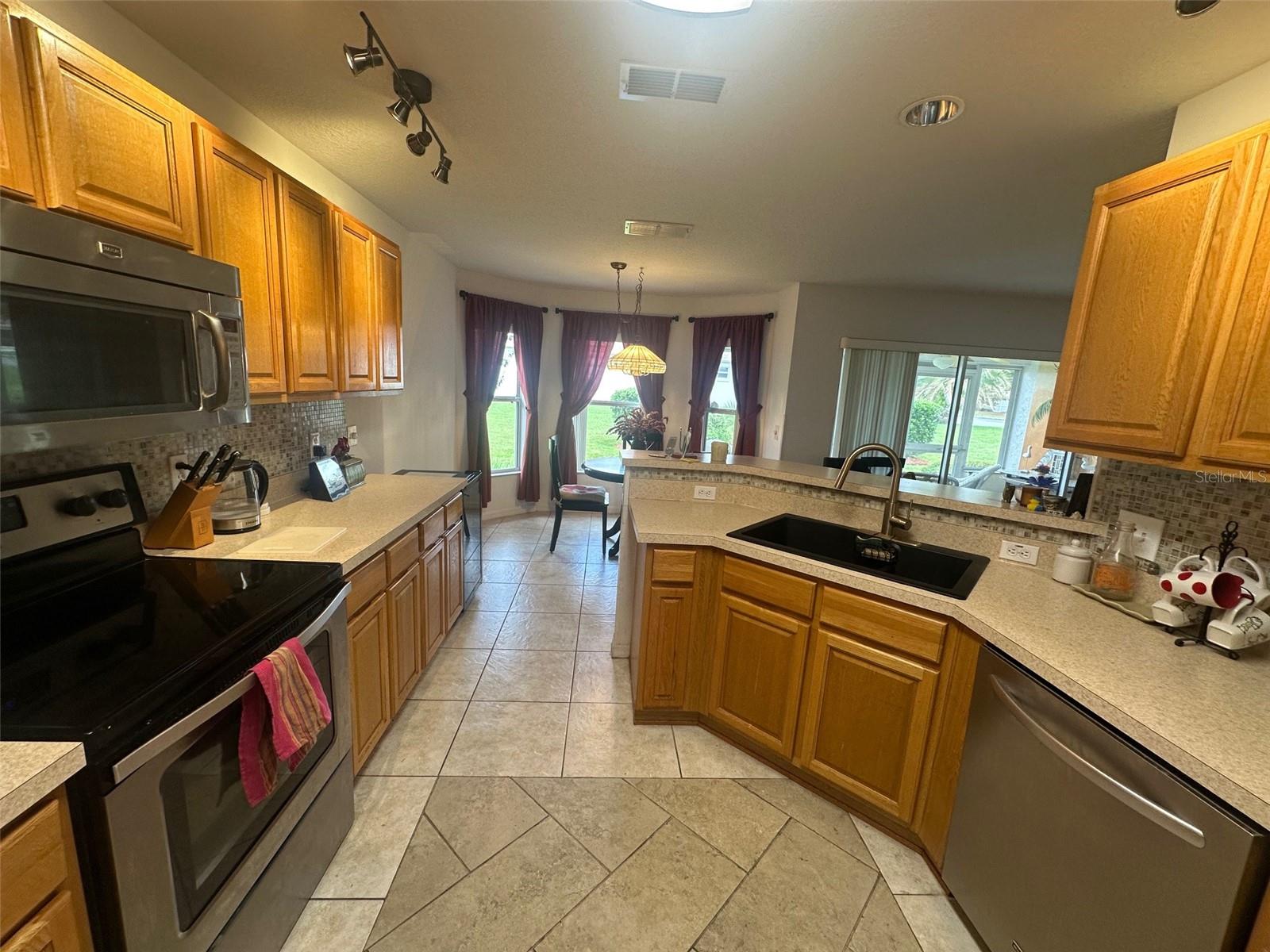 Image 15 of 40 For 9730 90th Street