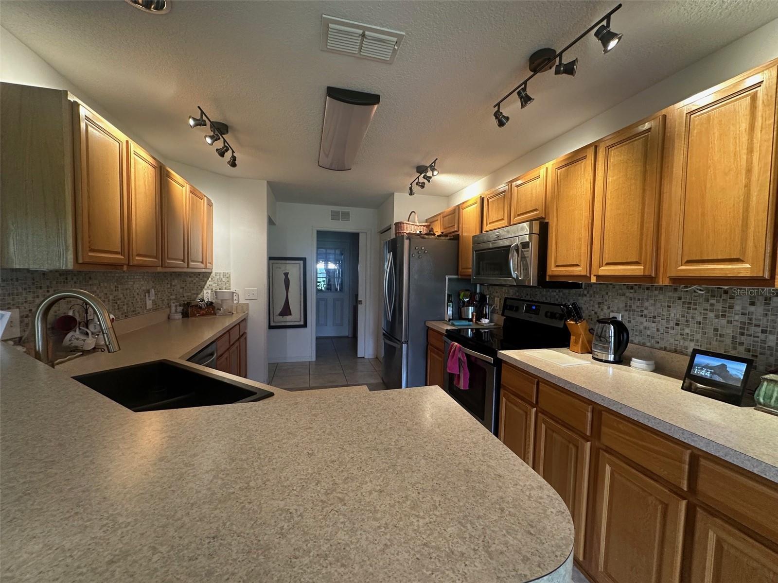Image 20 of 40 For 9730 90th Street