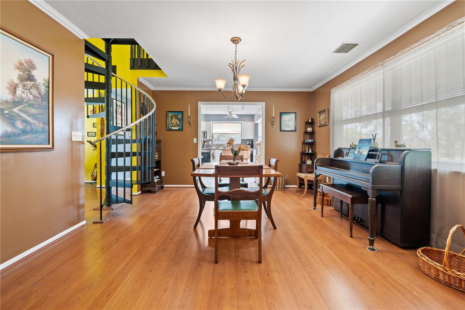 Image 9 of 44 For 10230 289th Street E