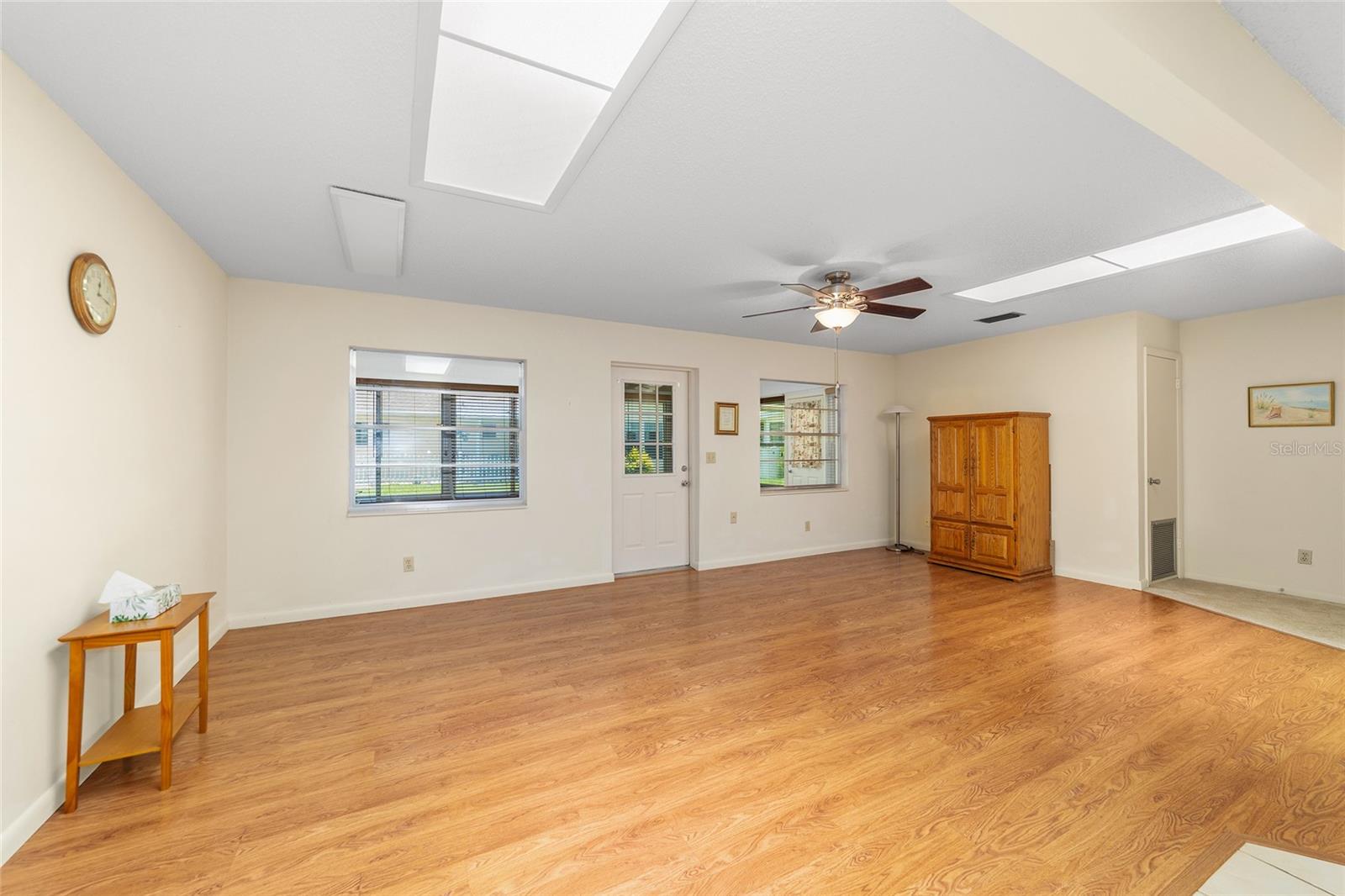 Image 17 of 48 For 8704 94th Lane G