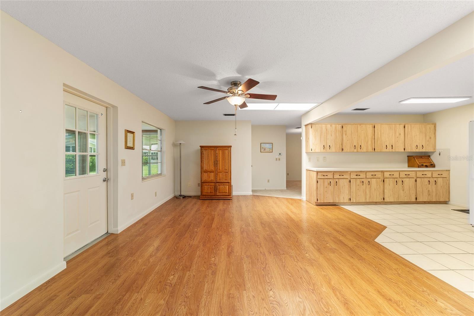 Image 18 of 48 For 8704 94th Lane G