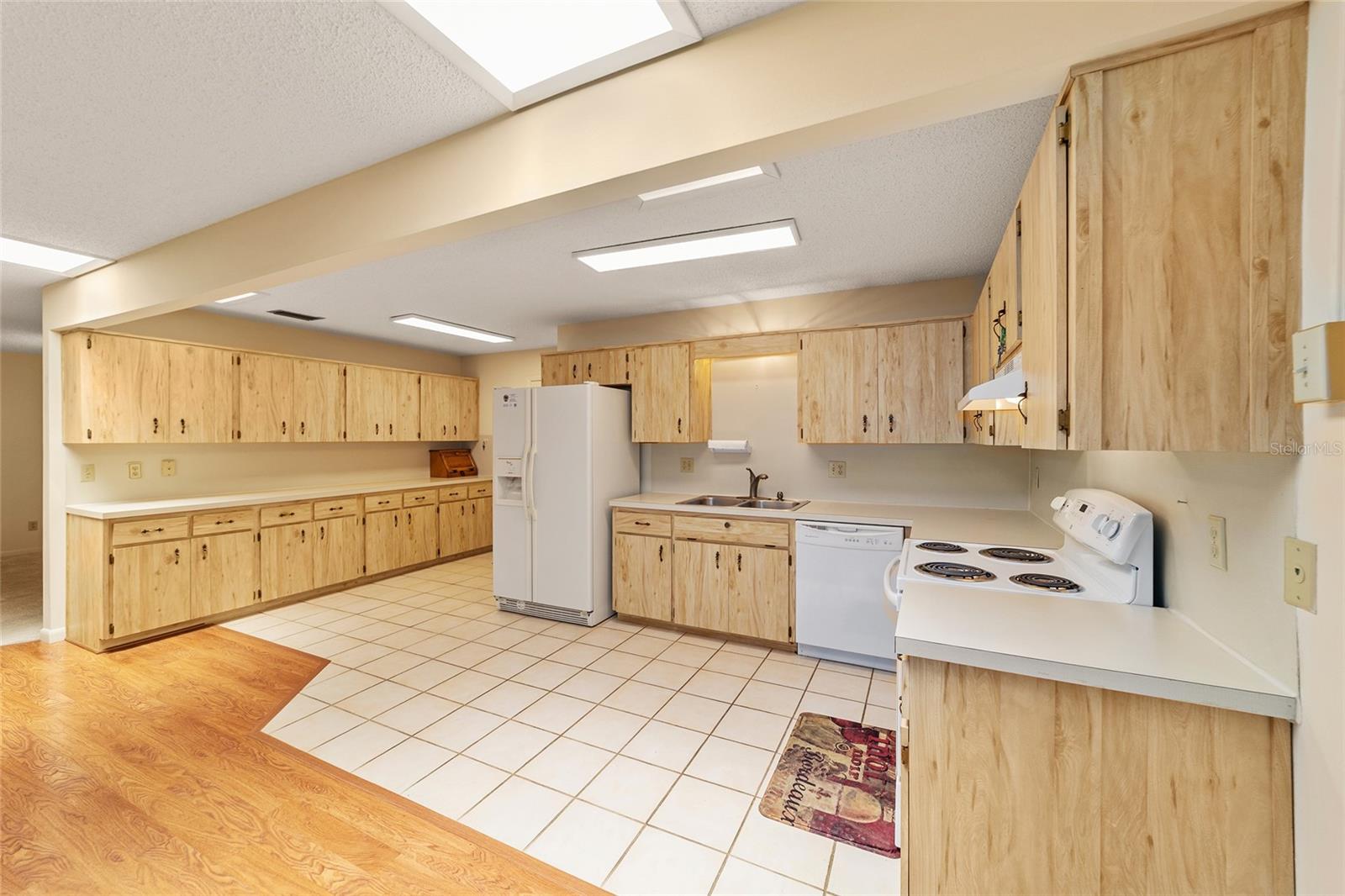 Image 25 of 48 For 8704 94th Lane G