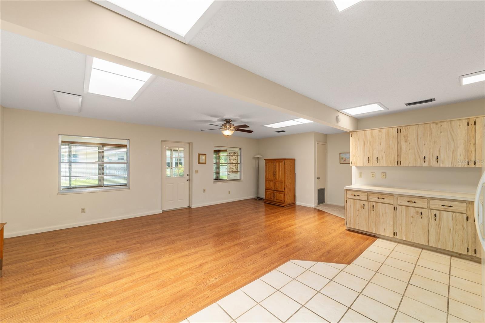 Image 27 of 48 For 8704 94th Lane G