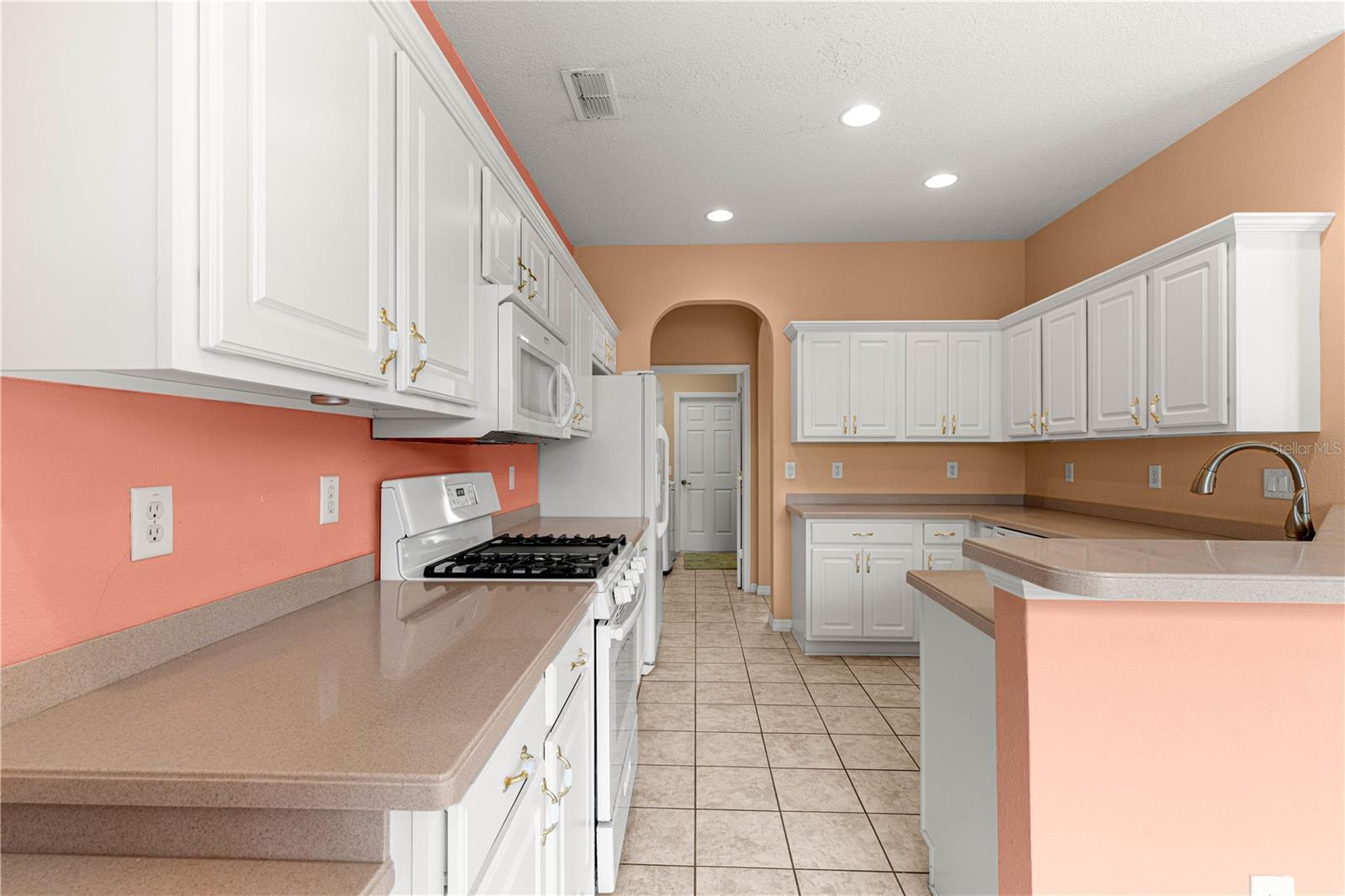 Image 13 of 46 For 8380 82nd Circle