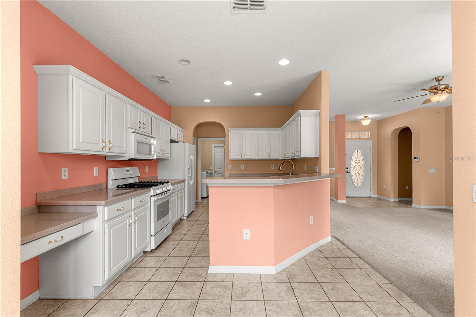 Image 16 of 46 For 8380 82nd Circle