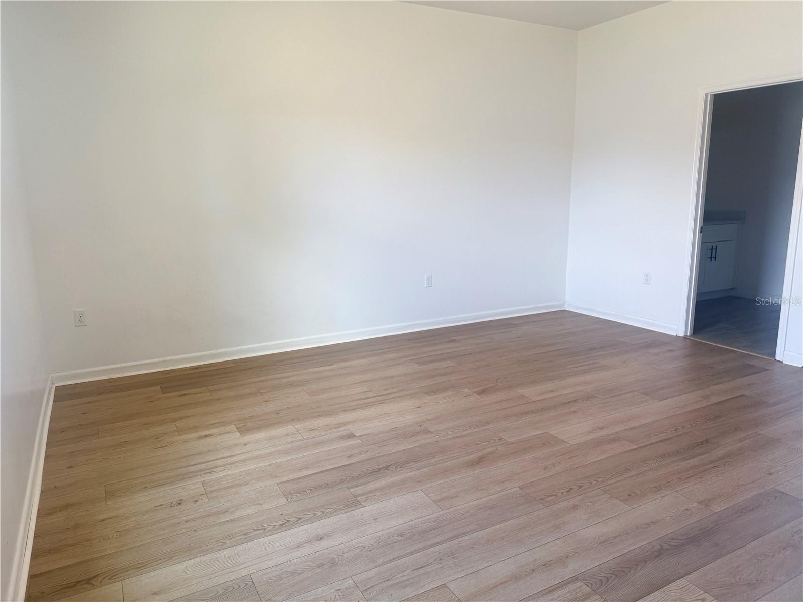 Image 13 of 16 For 1686 168th Loop