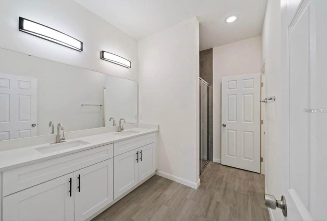 Image 6 of 16 For 1686 168th Loop