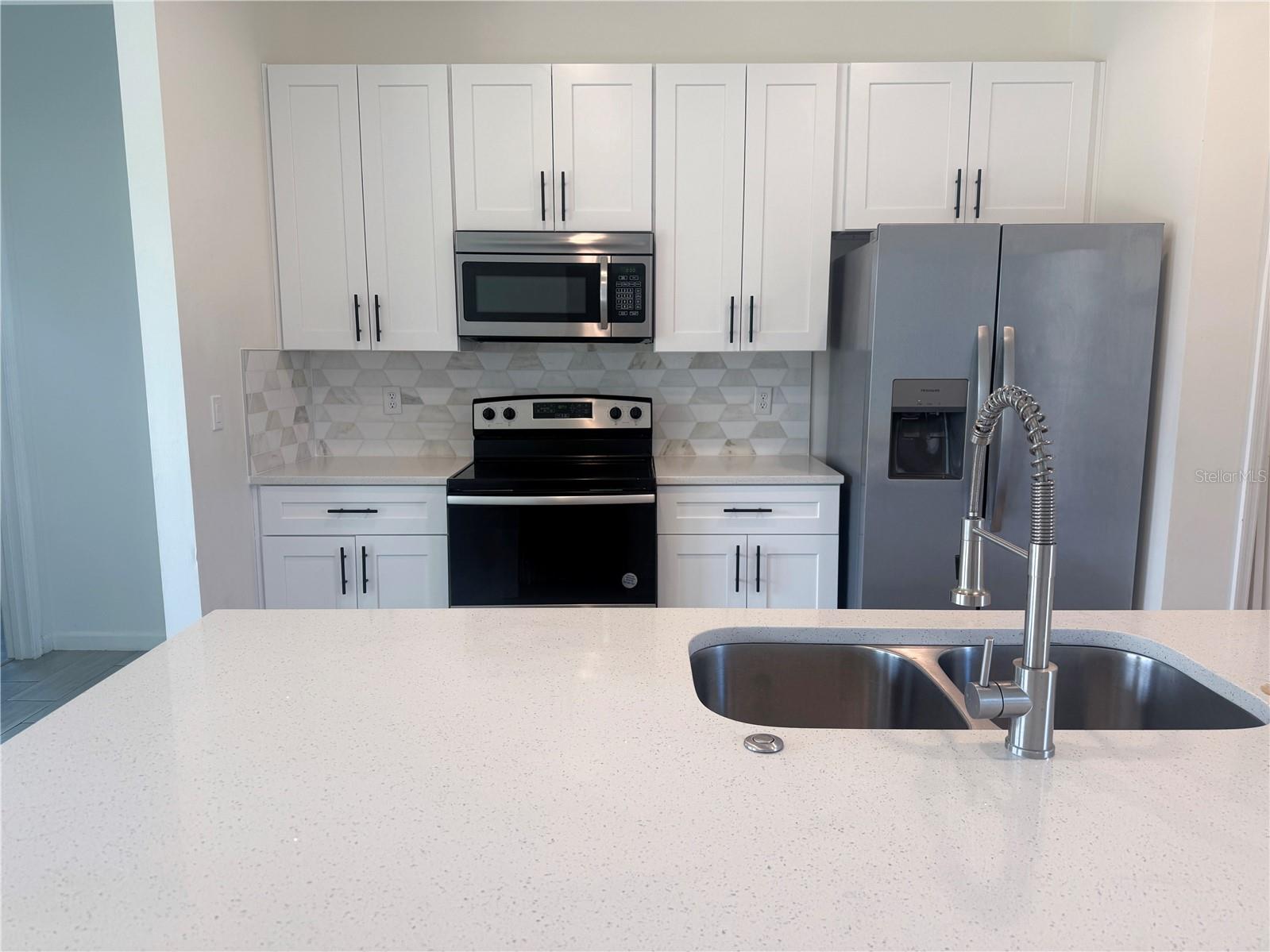 Image 9 of 16 For 1686 168th Loop