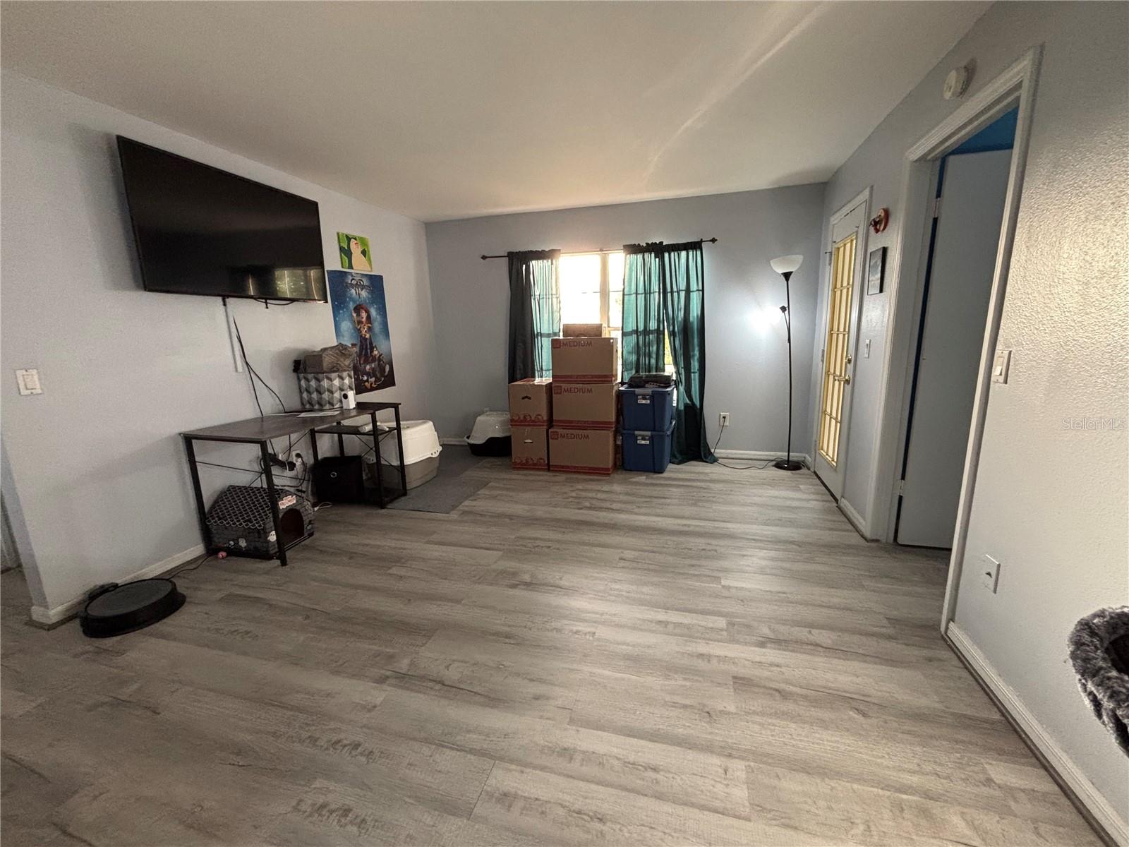 Image 6 of 31 For 8134 Fairways Circle R203