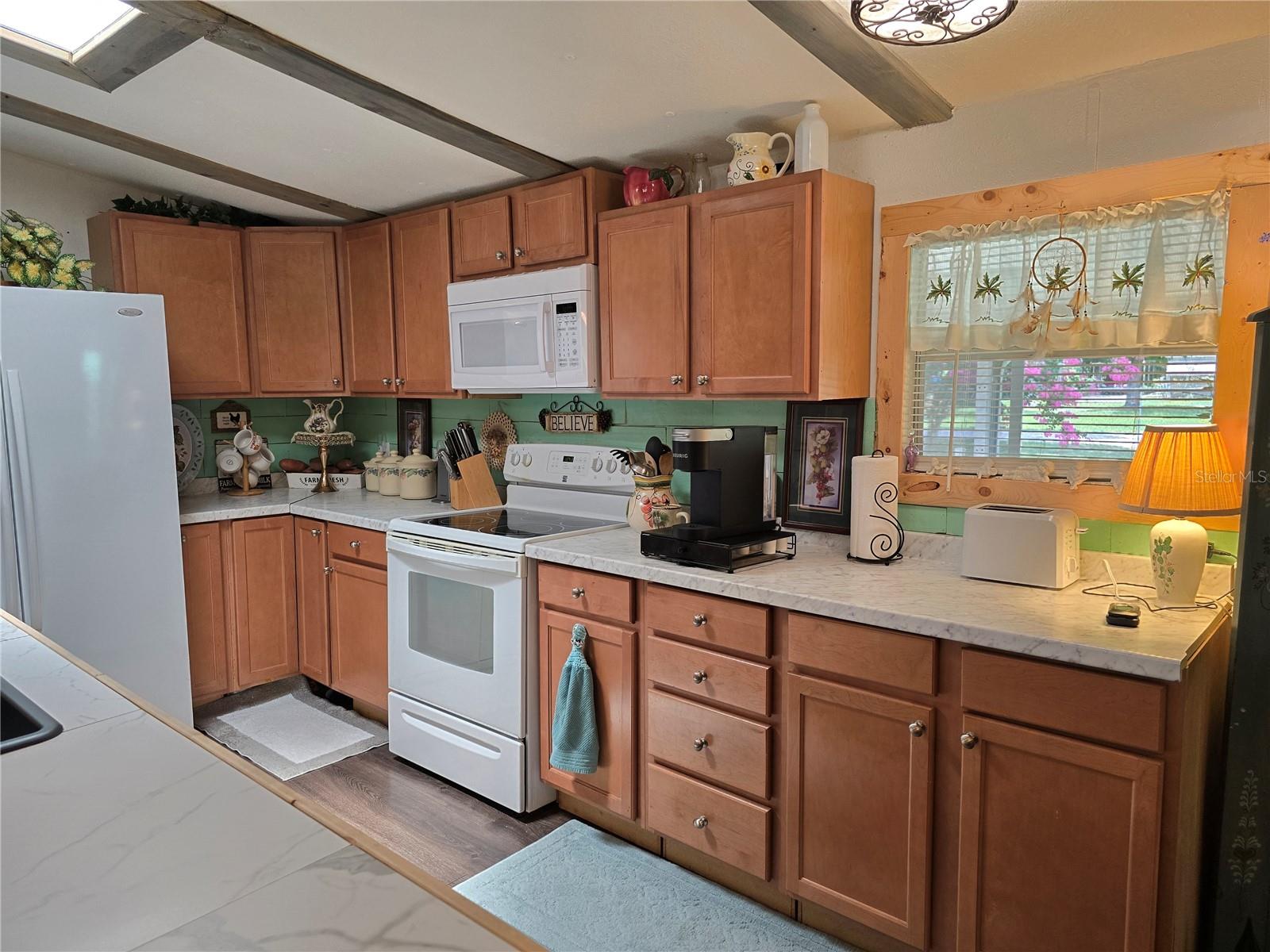 Image 21 of 100 For 17172 37th Avenue