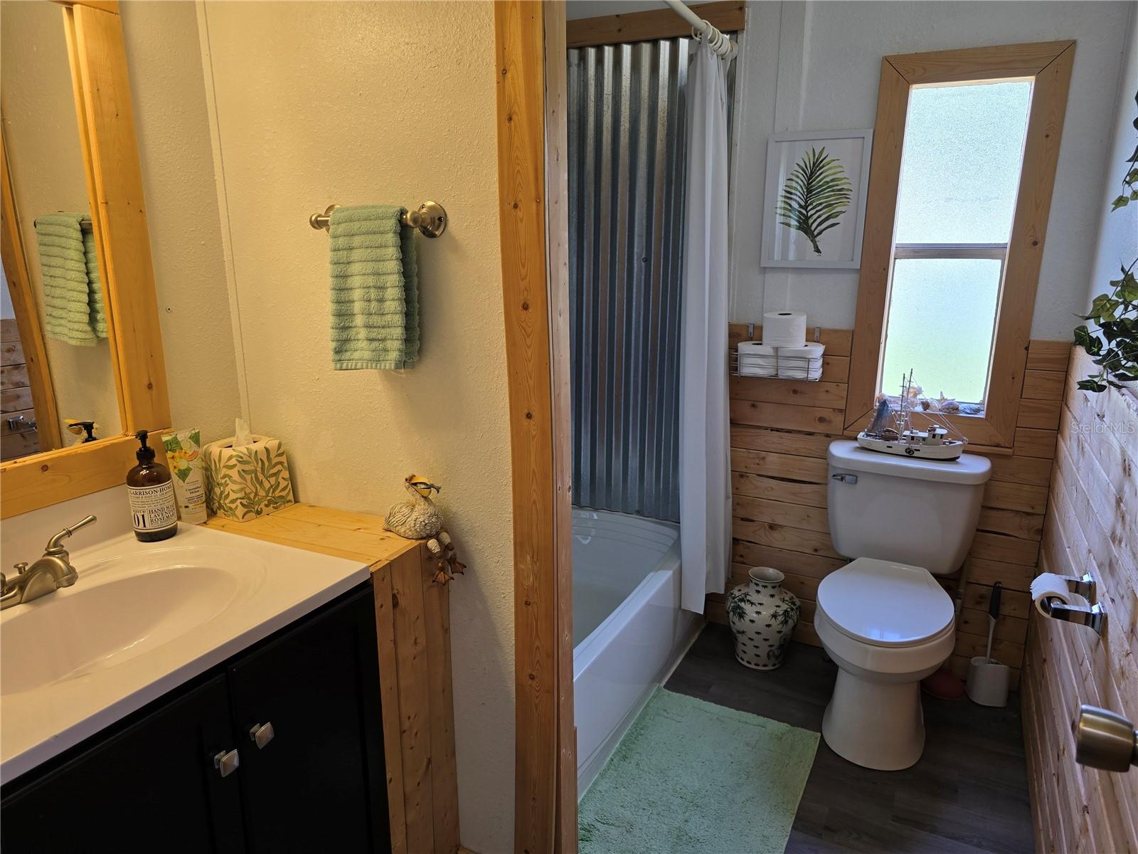 Image 40 of 100 For 17172 37th Avenue