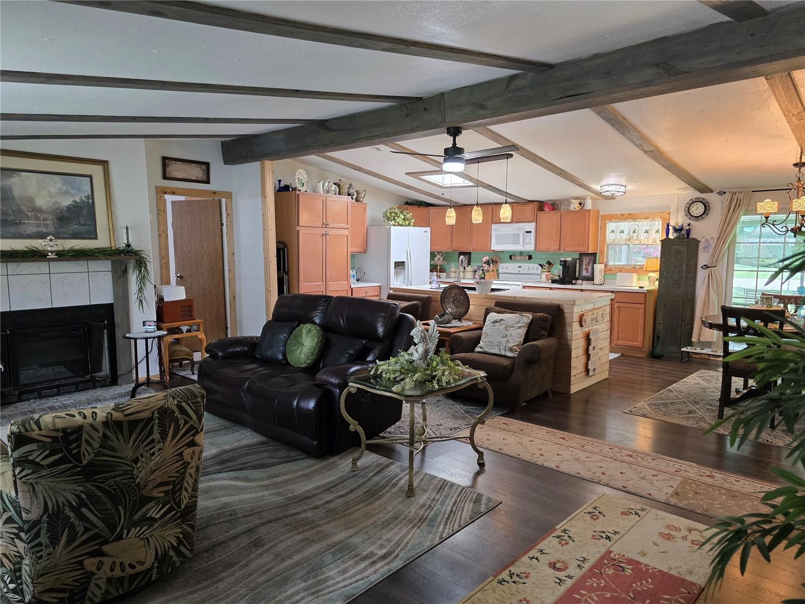 Image 6 of 100 For 17172 37th Avenue