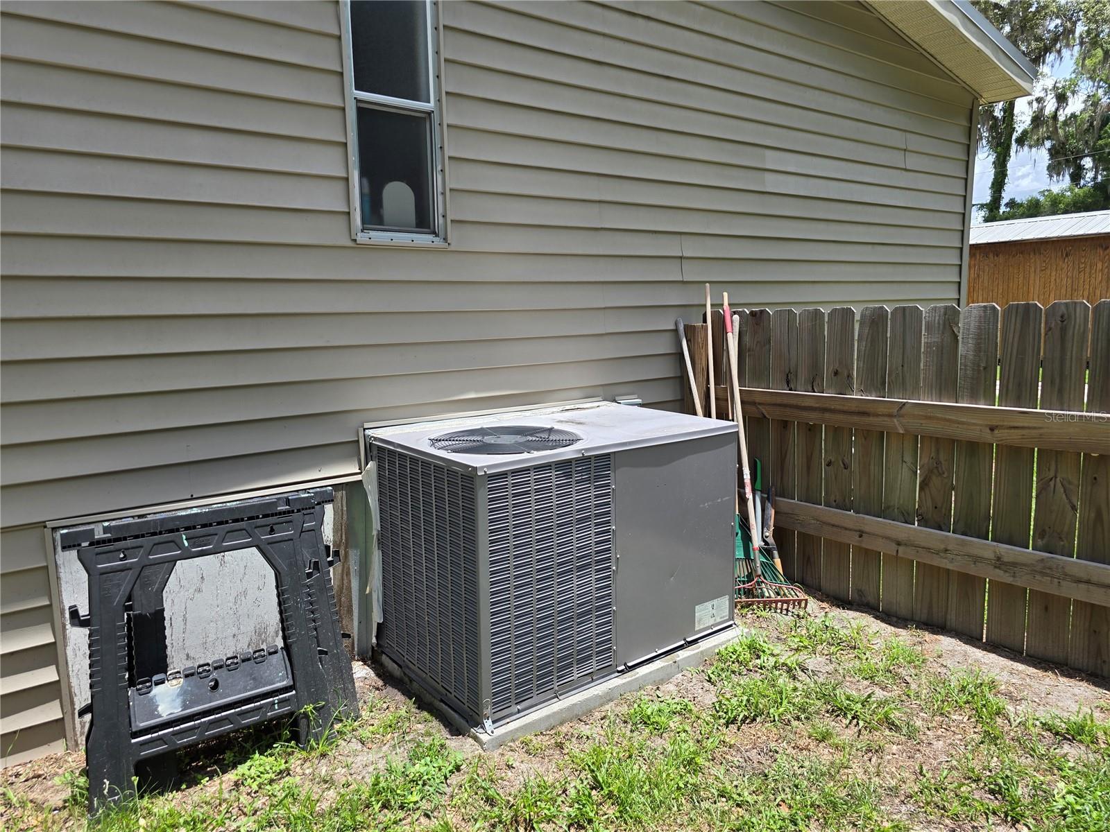 Image 82 of 100 For 17172 37th Avenue