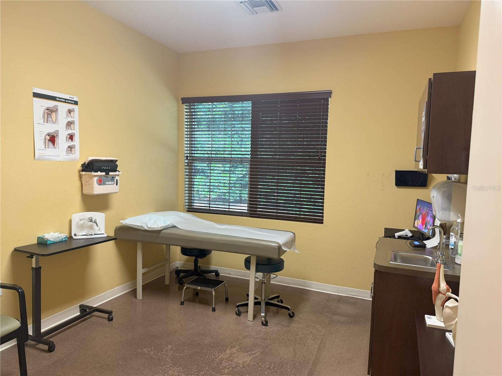Image 14 of 19 For 2801 1st Avenue 302