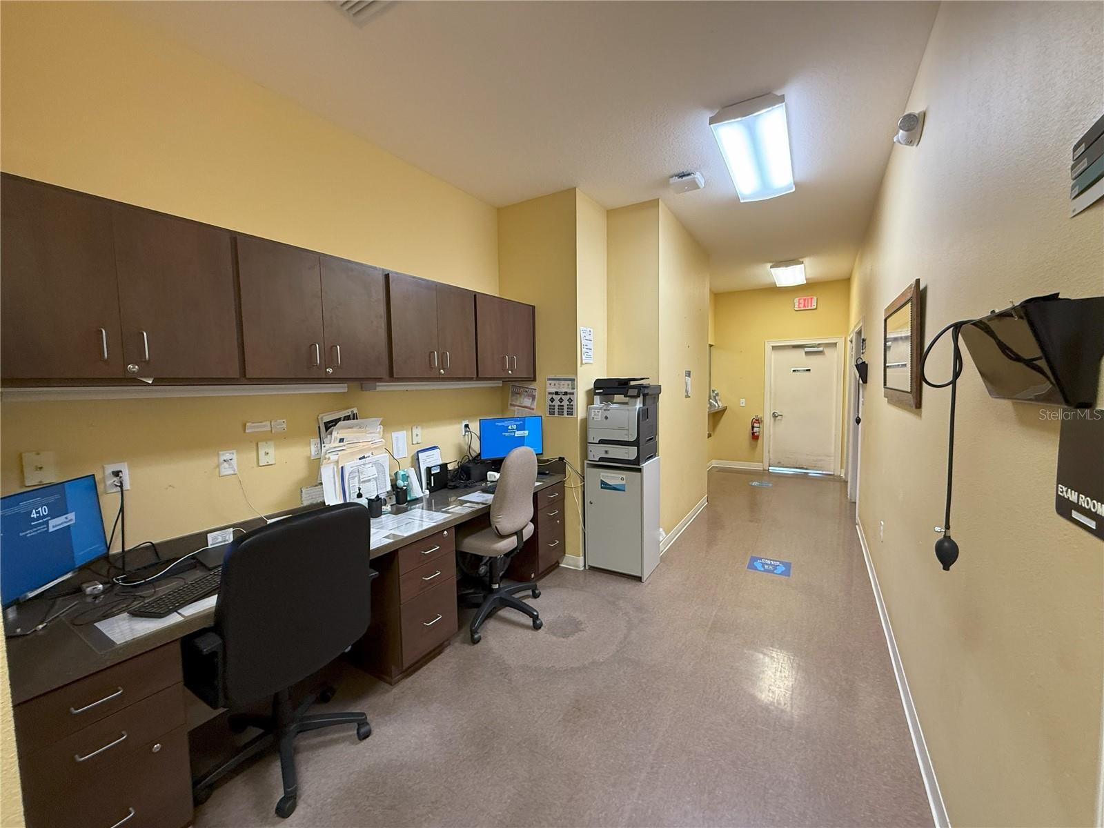 Image 18 of 19 For 2801 1st Avenue 302