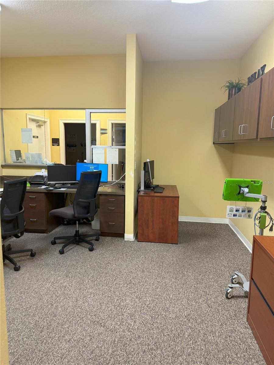 Image 8 of 19 For 2801 1st Avenue 302