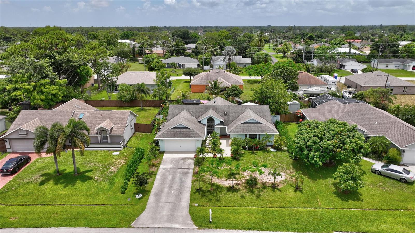 Image 8 of 57 For 502 Guava Terrace